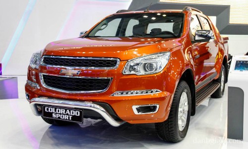 Chevrolet Colorado 2014 chốt giá 719 triệu tại Việt Nam