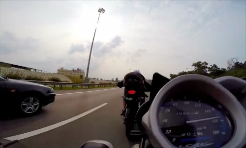 Yamaha FZ150i chạy kịch kim... 160 km/h