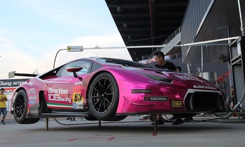 Lamborghini Huracan GT3 bản đua "báo hồng" giá 6,6 tỷ 