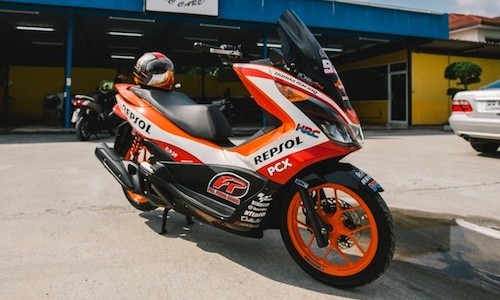 Honda PCX150 “siêu thể thao” phong cách Repsol