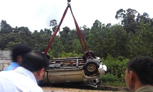 Cán bộ ngành giao thông tử vong khi kiểm tra sạt lở sau bão 