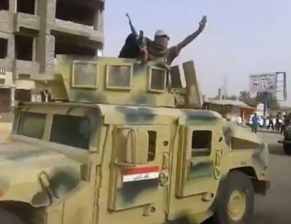 Quân nổi dậy Syria sử dụng xe Humvee chiếm được ở Iraq