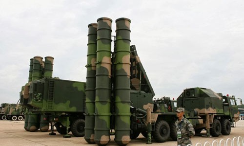 Trung Quốc triển khai tên lửa HQ-9 gần Kashmir