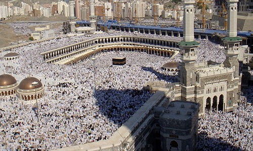 Choáng ngợp biển người hành hương đến Thánh địa Mecca 