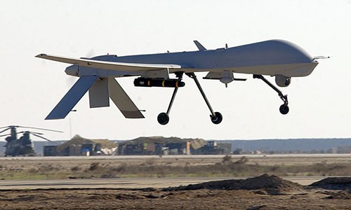 Máy bay Nga chặn UAV Mỹ ở Syria 