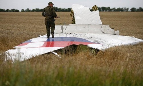 Chiếc MH17 đã bay 8 km mà không có buồng lái