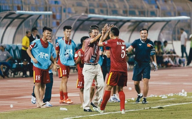 HLV Hoàng Anh Tuấn: "U19 Việt Nam không bằng lứa Quang Hải, vẫn mơ World Cup"