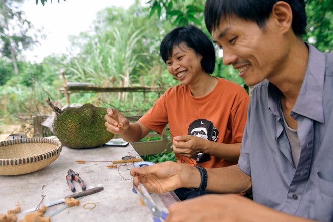 Chàng nông dân "khùng" và giấc mơ ống hút tre