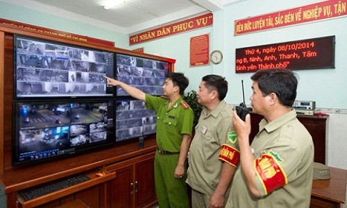 Phố đèn đỏ sạch bóng mại dâm nhờ gắn camera giao thông