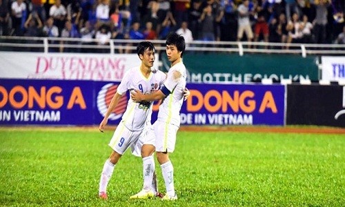 Rượt đuổi tỷ số với U21 Myanmar, U21 HAGL vào bán kết