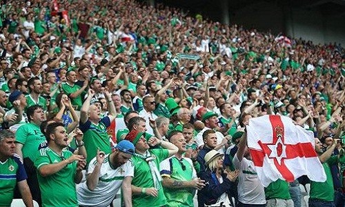 CĐV Bắc Ireland đột tử trên khán đài Euro 2016 vì quá sướng