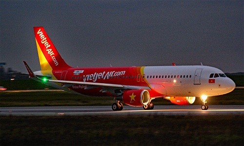 Máy bay Vietjet Air hạ cánh khẩn ở Hong Kong vì báo cháy giả