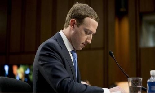 Facebook mất 120 tỷ USD, Mark Zuckerberg bị cổ đông kiện