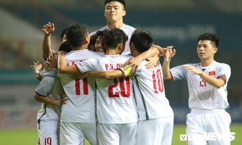 Thắng dễ Nepal, Olympic Việt Nam vượt qua vòng bảng Asiad 18