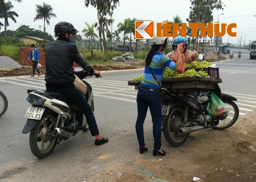 Giật mình nho 15.000 đồng/kg lần đầu xuất hiện ở Hà Nội