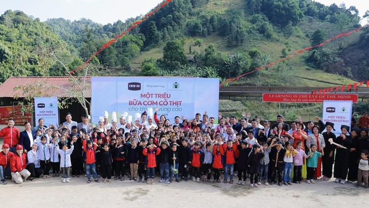 CHIN-SU mang chảo cơm có thịt đặc biệt lên vùng cao CHIN-SU mang chao com co thit dac biet len vung cao