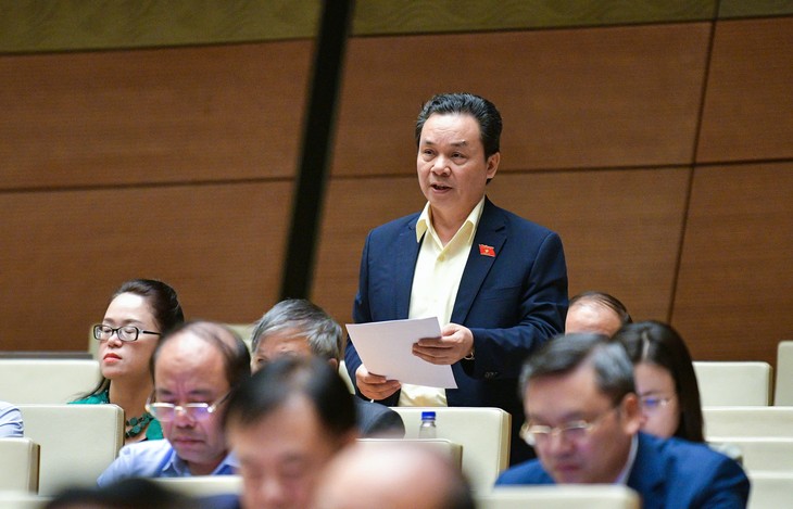 ĐBQH “hiến kế” kiểm soát giá bất động sản thôi “tạo sóng“ DBQH “hien ke” kiem soat gia bat dong san thoi “tao song“