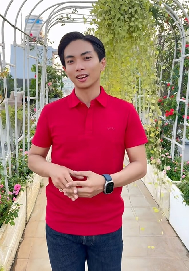 Vườn hồng ngoại “bung nở hết cỡ” trong nhà Khánh Thi - Phan Hiển - Hình 2 Vuon hong ngoai “bung no het co” trong nha Khanh Thi - Phan Hien-Hinh-2