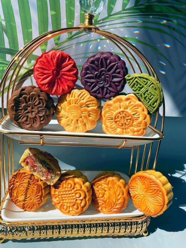 Bánh Trung thu handmade “đổ bộ” chợ mạng, chị em thi nhau đặt - Hình 3 Banh Trung thu handmade “do bo” cho mang, chi em thi nhau dat-Hinh-3