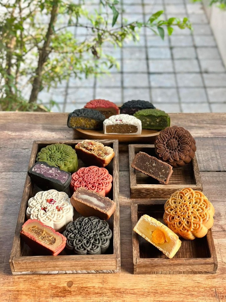 Bánh Trung thu handmade “đổ bộ” chợ mạng, chị em thi nhau đặt - Hình 7 Banh Trung thu handmade “do bo” cho mang, chi em thi nhau dat-Hinh-7