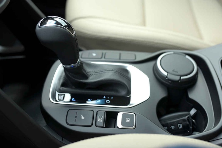 /Uploaded/khds.1cdn.vn/2018/09/16/hyundai-santafe-2017-4.jpg