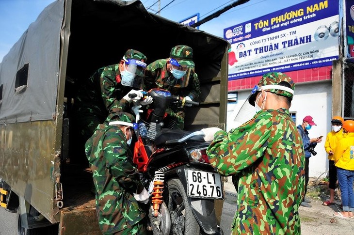 Bộ đội sẽ hỗ trợ dưa người dân về quê theo nguyện vọng. bo-doi-se-ho-tro-dua-nguoi-dan-ve-que-theo-nguyen-vong.jpg
