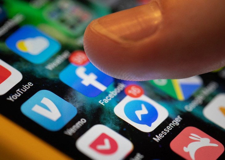 Facebook bổ sung các tính năng mới trên Instagram. app-fb.jpg