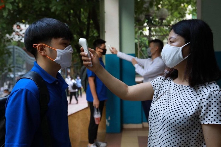 Tiêm vắc xin để trẻ trở lại trường học sớm vac-xin-tre-em.jpg