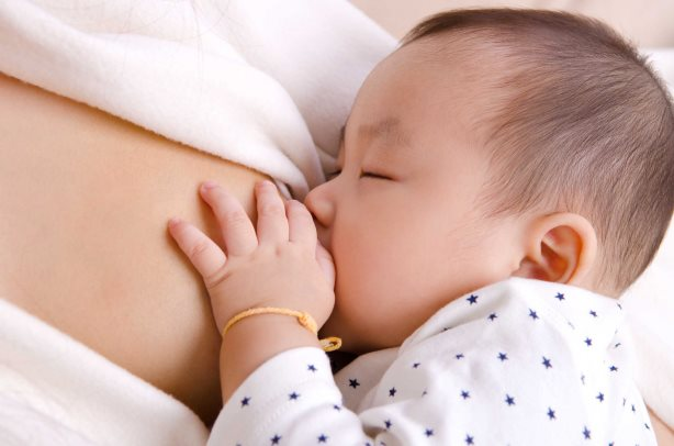 Sữa mẹ tạo vi sinh vật đường ruột cho trẻ sua-me-tao-vi-sinh-vat-duong-ruot.png