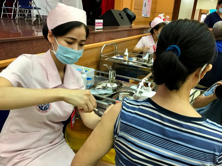 14 tỉnh đã bảo phủ ít nhất 1 liều vắc xin cho 95% dân số trên 18 tuổi tren-85.jpg