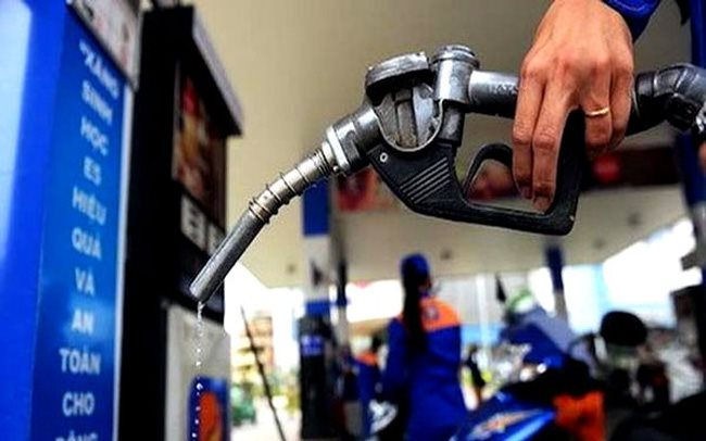 Việc giá xăng dầu tăng sẽ ảnh hưởng tới giá cả các mặt hàng khác trong thời gian tới. anh-1-5-.jpg