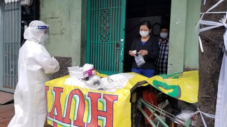 Cung cấp dinh dưỡng cho người bệnh nhiễm Covid-19 nhẹ và không có triệu chứng tại nhà là rất cần thiết, giúp nâng cao thể trạng, tăng cường miễn dịch và hạn chế biến chứng. Ảnh tư liệu f0-tai-nha.jpg