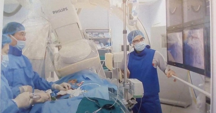 Mùa lạnh cẩn thận chân, tay hoại tử vì tắc động mạch - ca can thiệp tại bệnh viện E tac-chi-1.jpg