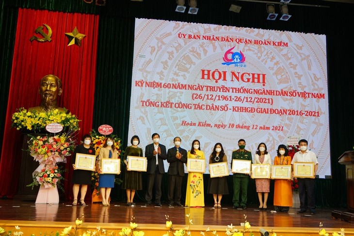Tận dụng cơ hội dân số vàng để phát triển ảnh 2 gia-hoa.jpg