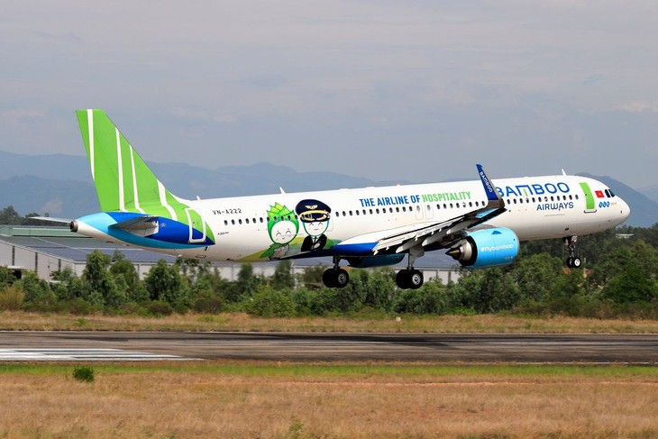 “Lì xì tân niên, miễn phí đổi tên” là món quà năm mới 2022 của Bamboo Airways dành tặng khách hàng. anh-2-4-.jpg