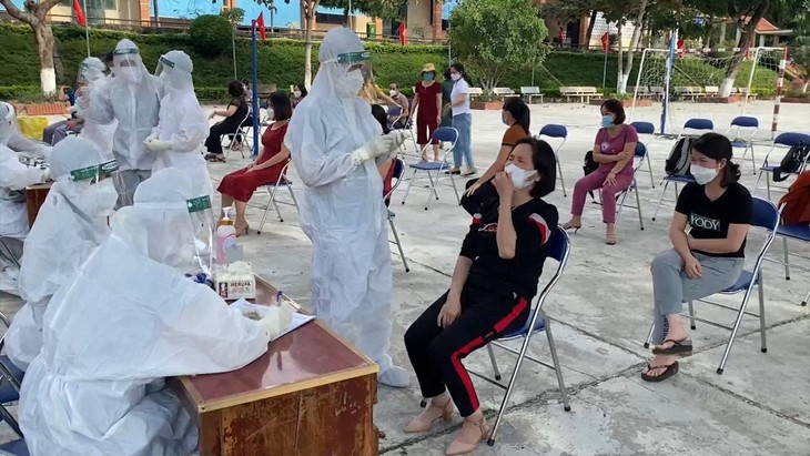 Số ca mắc Covid-19 mới trong cộng đồng tại tỉnh Điện Biên có xu hướng tăng. 3 ngày qua ghi nhận gần 130 ca mắc. Nguyên nhân do lượng người đi lại tăng cao trong dịp Tết dương lịch. Ảnh minh họa dien-bien.jpg