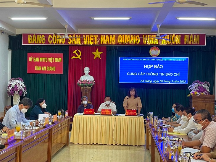 bà Nguyễn Thị Tuyết Minh, Phó chủ tịch thường trực Ủy ban Mặt trận Tổ quốc Việt Nam tỉnh An Giang phát biểu an-giang-quy.jpg