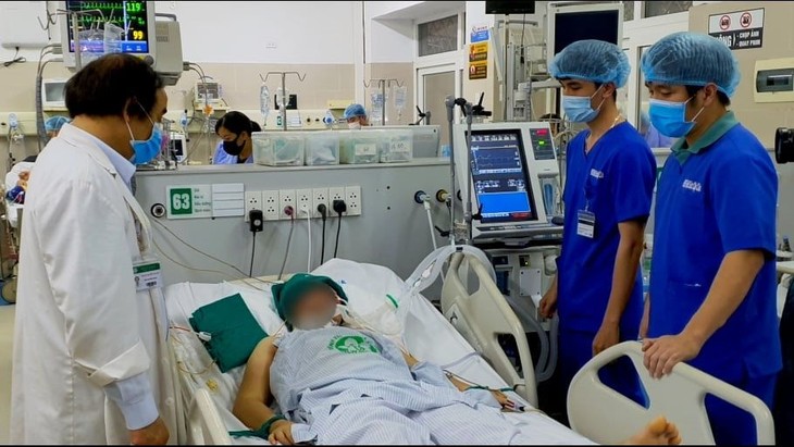 Chăm sóc bệnh nhân đột quỵ. dot-quy-bach-mai-2.jpg