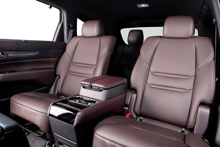 Hàng ghế 2 - Captain Seat - trên phiên bản New Mazda CX-8 6 chỗ. new-mazda-cx-8-6.jpg