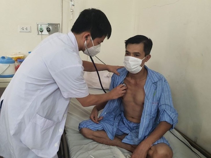 Bệnh nhân Vỡ kén phổi ken-phoi1.jpg