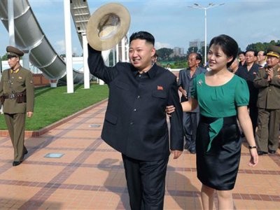 Phu nhân của Chủ tịch Kim Jong-un sinh con gái