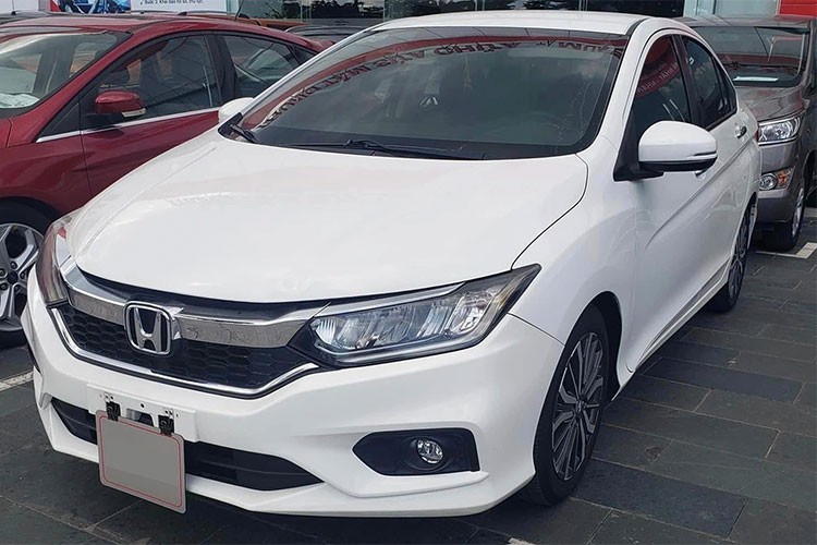 Mua Honda City cũ tại Hà Nội, khách "sốc" vì bị tua km gấp 2,8 lần