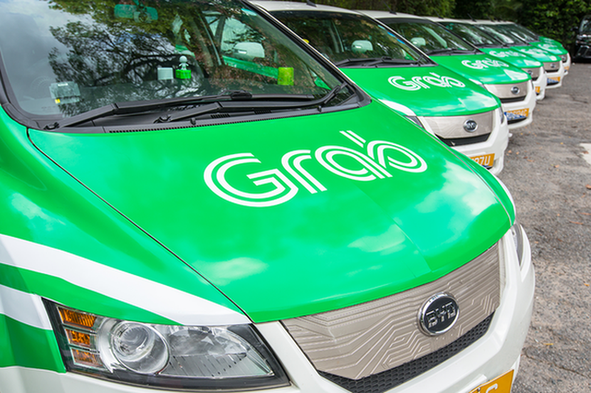 Tài xế Grab “đuổi” khách có con nhỏ xuống đường giữa trời mưa