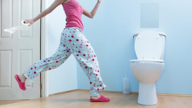 Những thói quen trong toilet có thể khiến bạn mất mạng như chơi