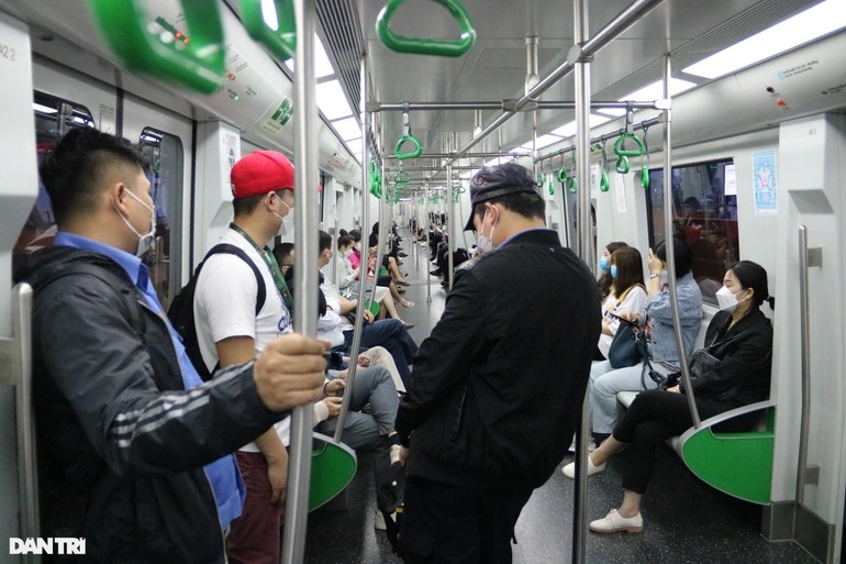 Khách đi tàu Cát Linh - Hà Đông tăng mạnh, lãnh đạo Metro lên tiếng lý giải