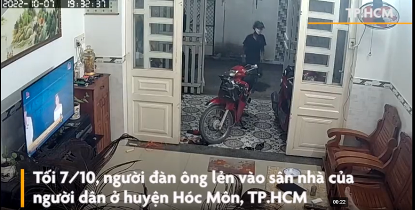 Camera ghi cảnh trộm xe manh động ở TP.HCM