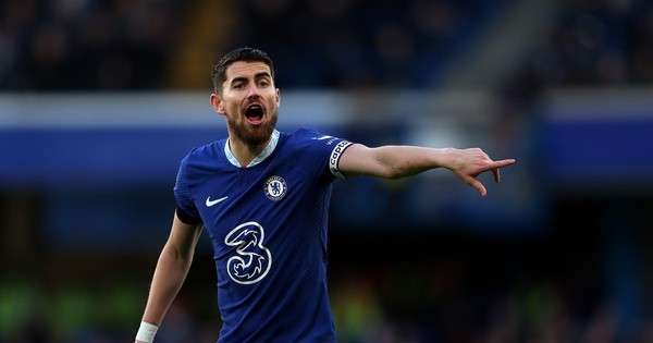 Arsenal gây sốc với Jorginho vào ngày cuối cùng