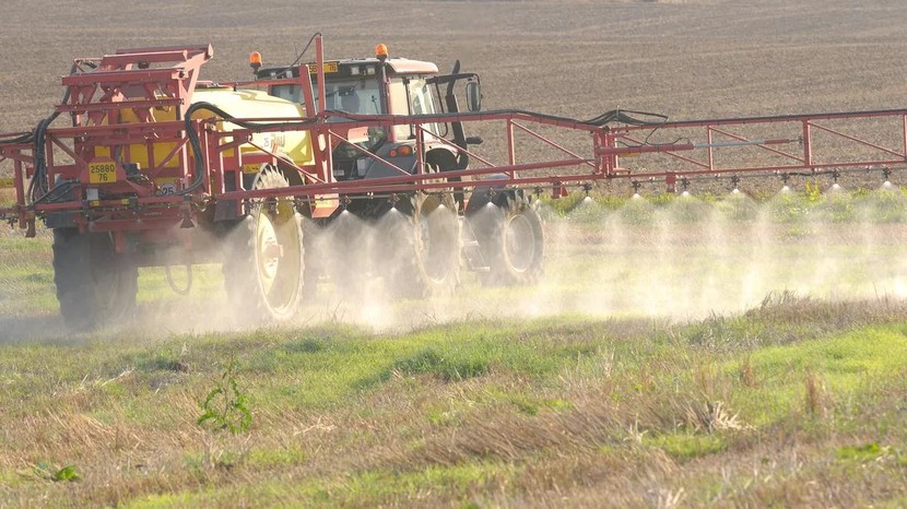 Châu Âu phê duyệt gia hạn sử dụng glyphosate thêm 10 năm