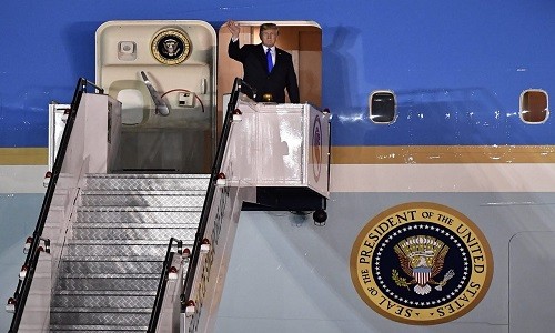 Tổng thống Mỹ Donald Trump đã tới Singapore