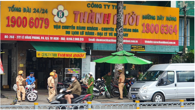 Công an kiểm tra trụ sở, xe Thành Bưởi vẫn nhận khách sau 21h